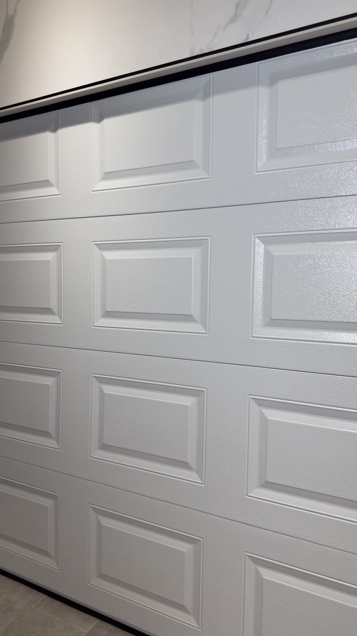 R-19 Insulated Door